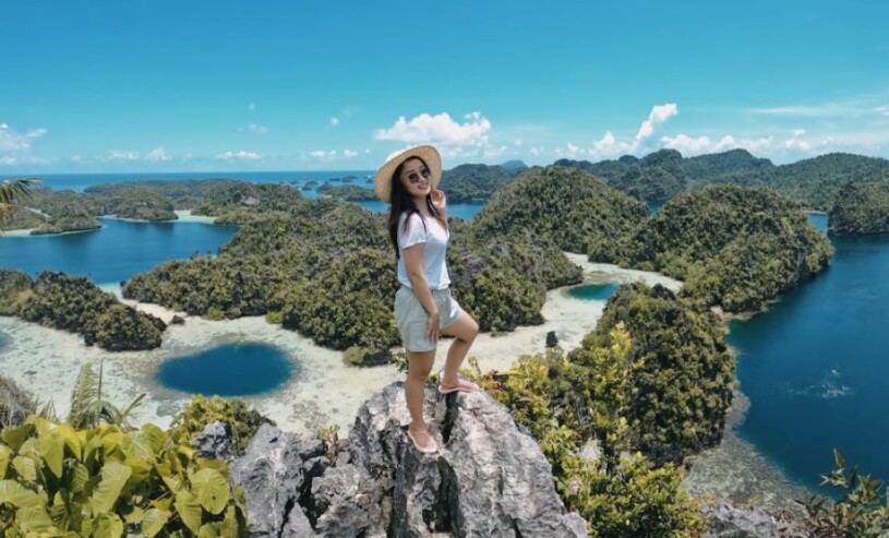 Puncak Harfat Raja Ampat 815x493 1 - SEON Digital Marketing