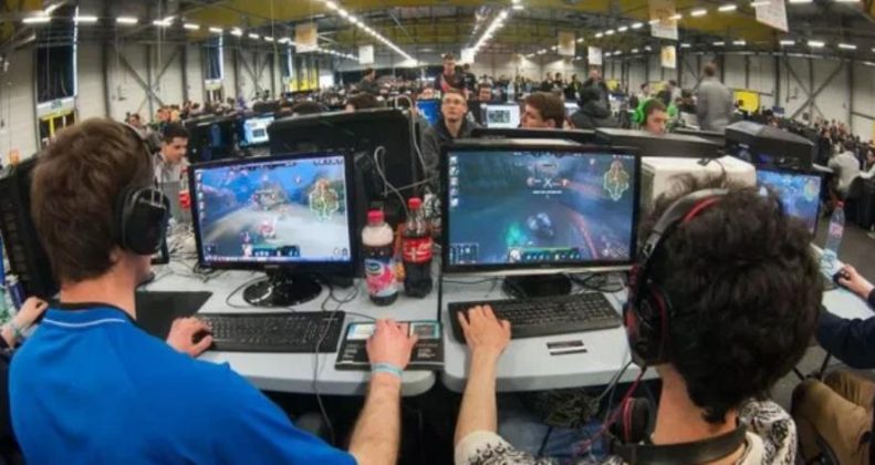 Cobalah Profesi Gamer Ini Untuk Mendapatkan Uang Miliaran - SEON Digital Marketing