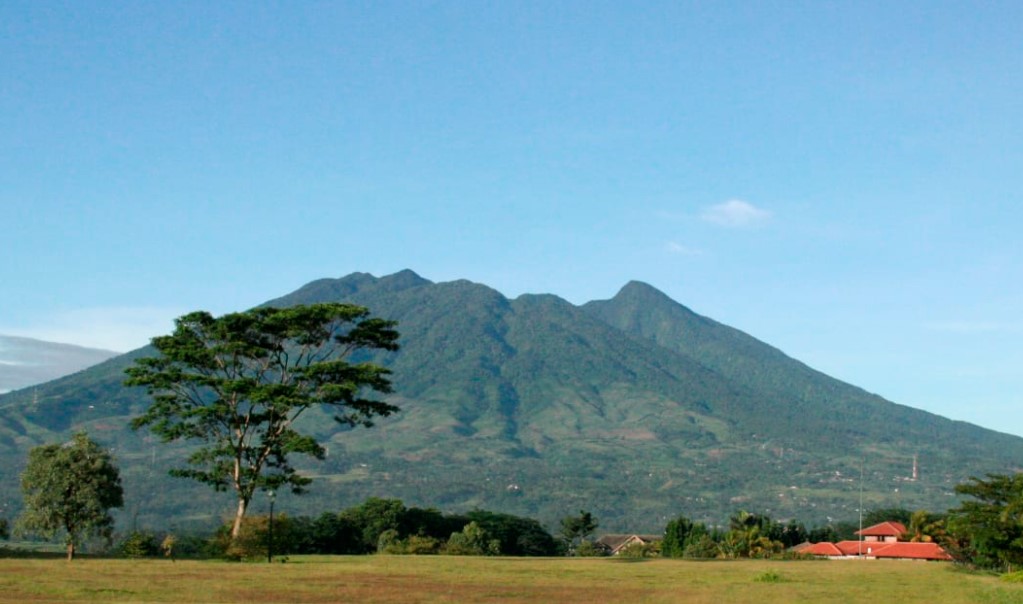 Gunung Salak Bogor - SEON Digital Marketing