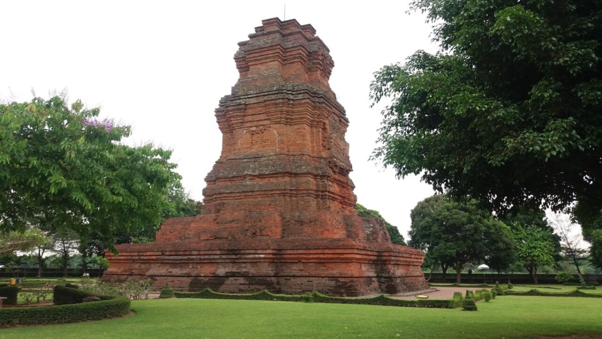 Tempat Wisata Candi Brahu - SEON Digital Marketing