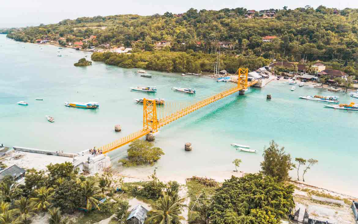 Tempat Wisata Jembatan Kuning Lembongan Di Nusa Penida - SEON Digital Marketing