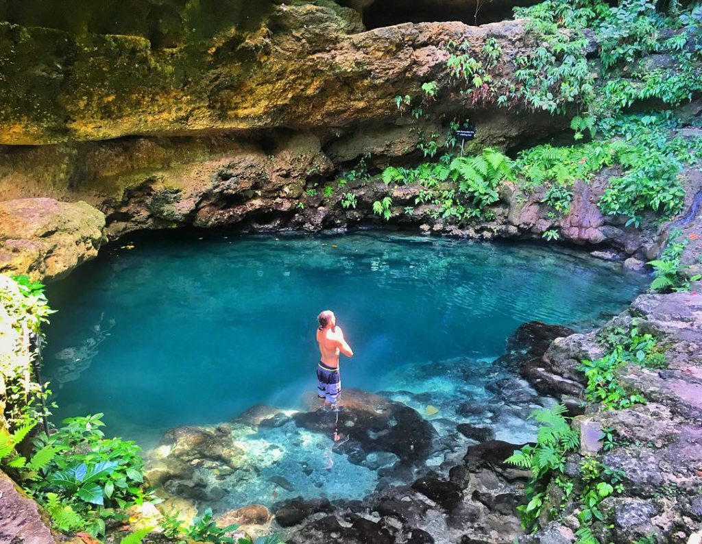 Tempat Wisata Temeling Beach Di Nusa Penida - SEON Digital Marketing